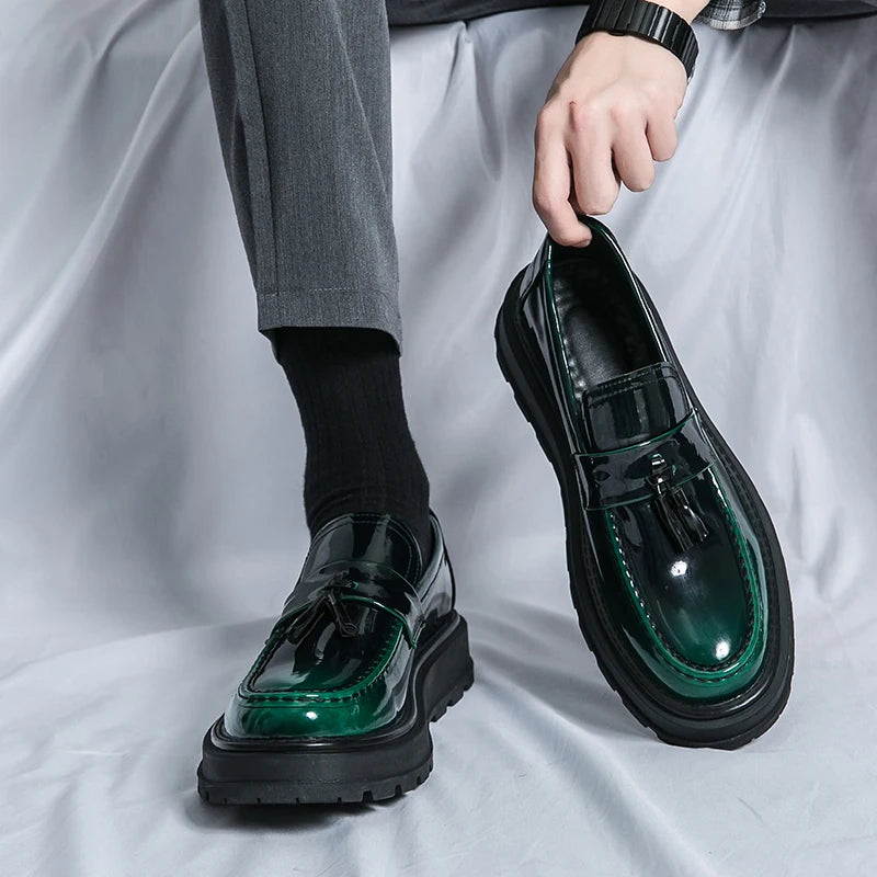 Thick Sole Patent Leather Dress Shoes Green Color Good Looking Comfortable Durable Casual Tassel Loafers Shoes for Men