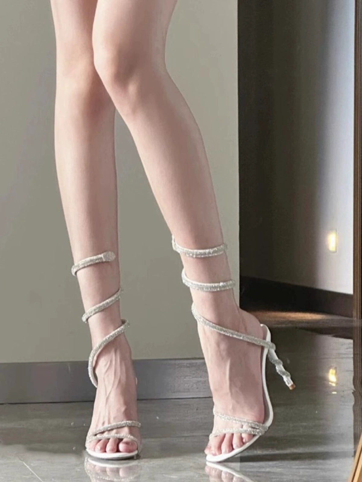 RC Open Toe Rhinestone Snakelike Winding One-Strap Spring Sandals Fairy Style Socialite Crystal Stiletto Heel High Heels Wedding Shoes