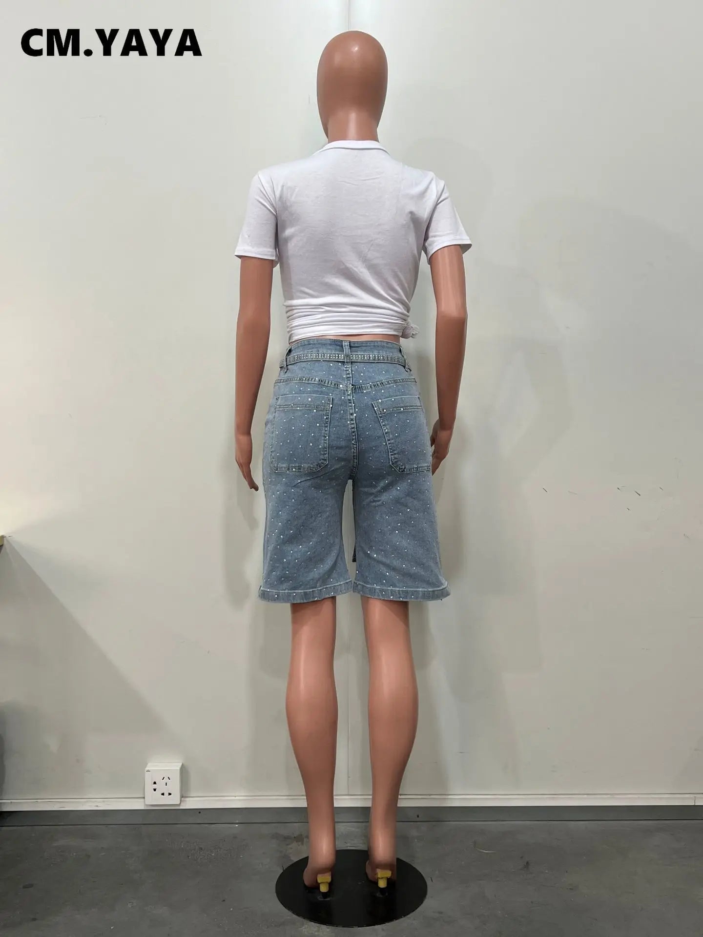 CM.YAYA Women Rhinestones Straight Washed Denim Knee Length Cargo Pants 2025 Summer Belt Pocket Street Casual Jeans Trousers