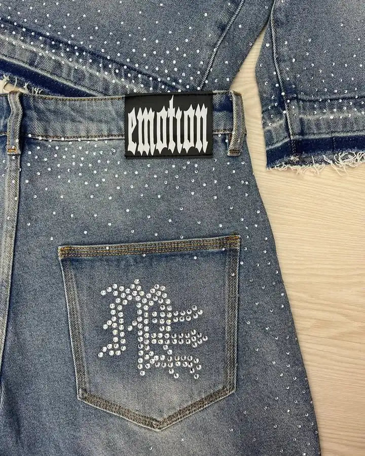 Retro Lettering Rhinestone Sequin Denim Shorts Y2K Jeans Men Women Hip Hop Vintage Washed Blue Baggy Shorts Over The Knee Pants