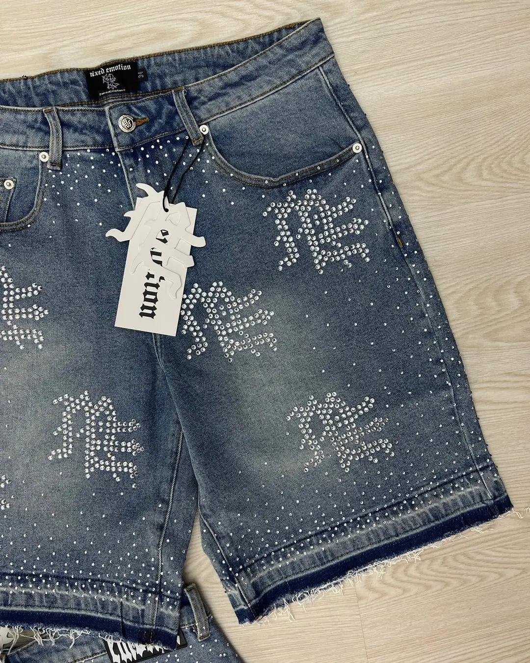 Retro Lettering Rhinestone Sequin Denim Shorts Y2K Jeans Men Women Hip Hop Vintage Washed Blue Baggy Shorts Over The Knee Pants
